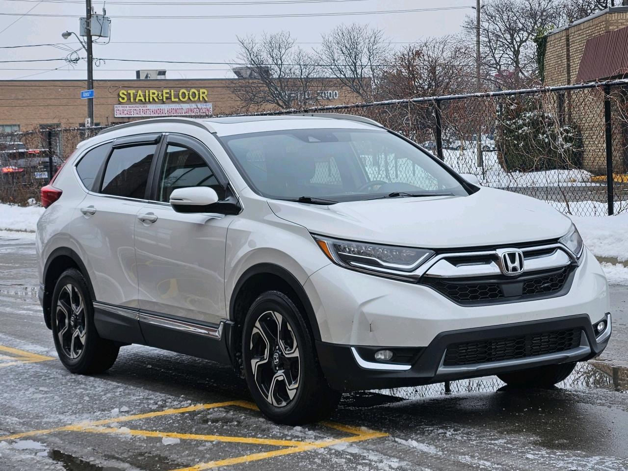 2019 Honda CR-V Touring AWD, ACCIDENT FREE, NAV, LEATHER, CAMERA, Photo0
