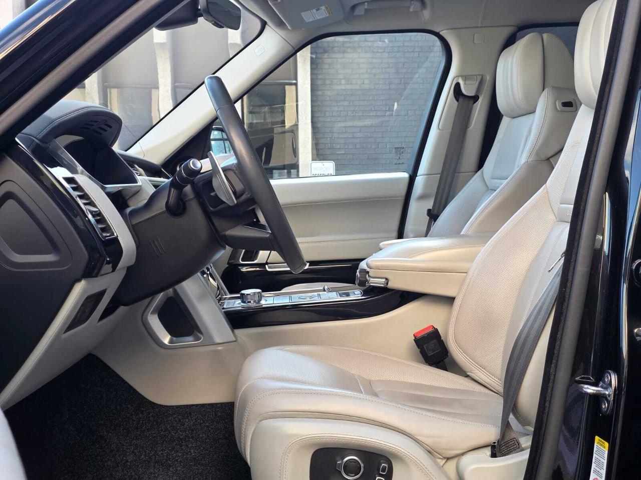 2017 Land Rover Range Rover 4WD 4dr SC SV Autobiography LWB Photo