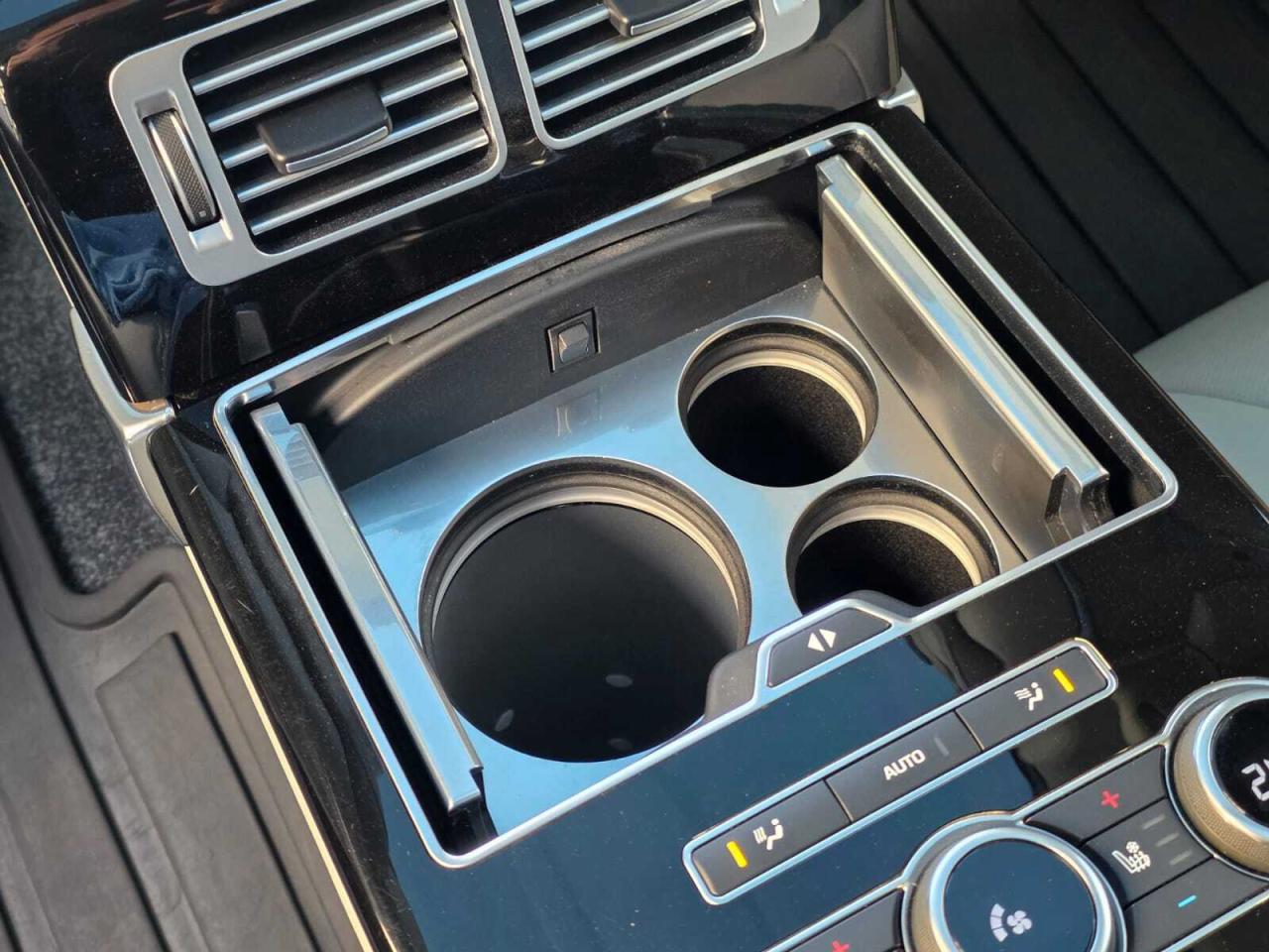 2017 Land Rover Range Rover 4WD 4dr SC SV Autobiography LWB Photo