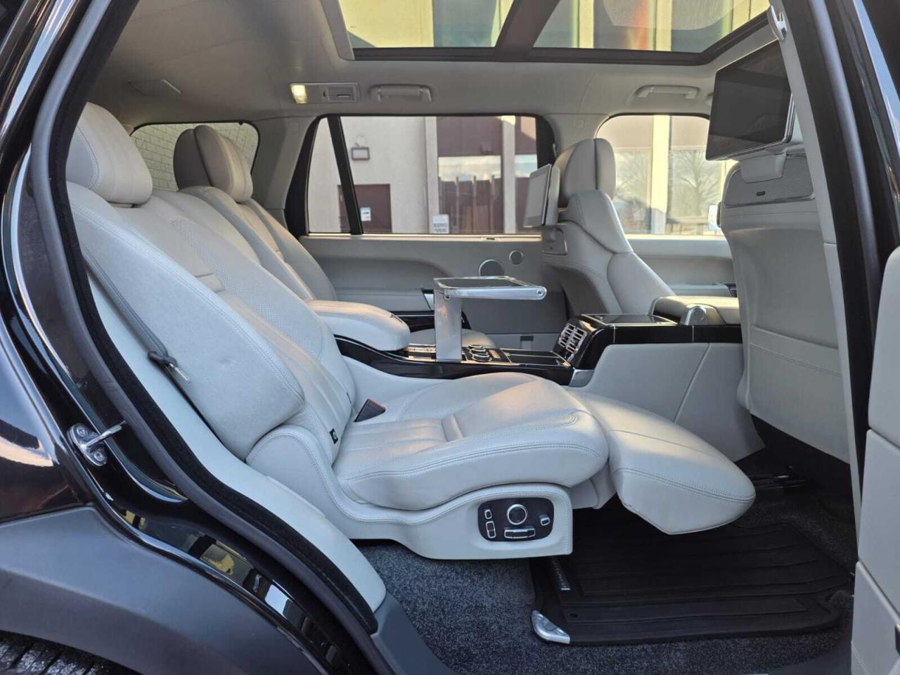 2017 Land Rover Range Rover 4WD 4dr SC SV Autobiography LWB Photo