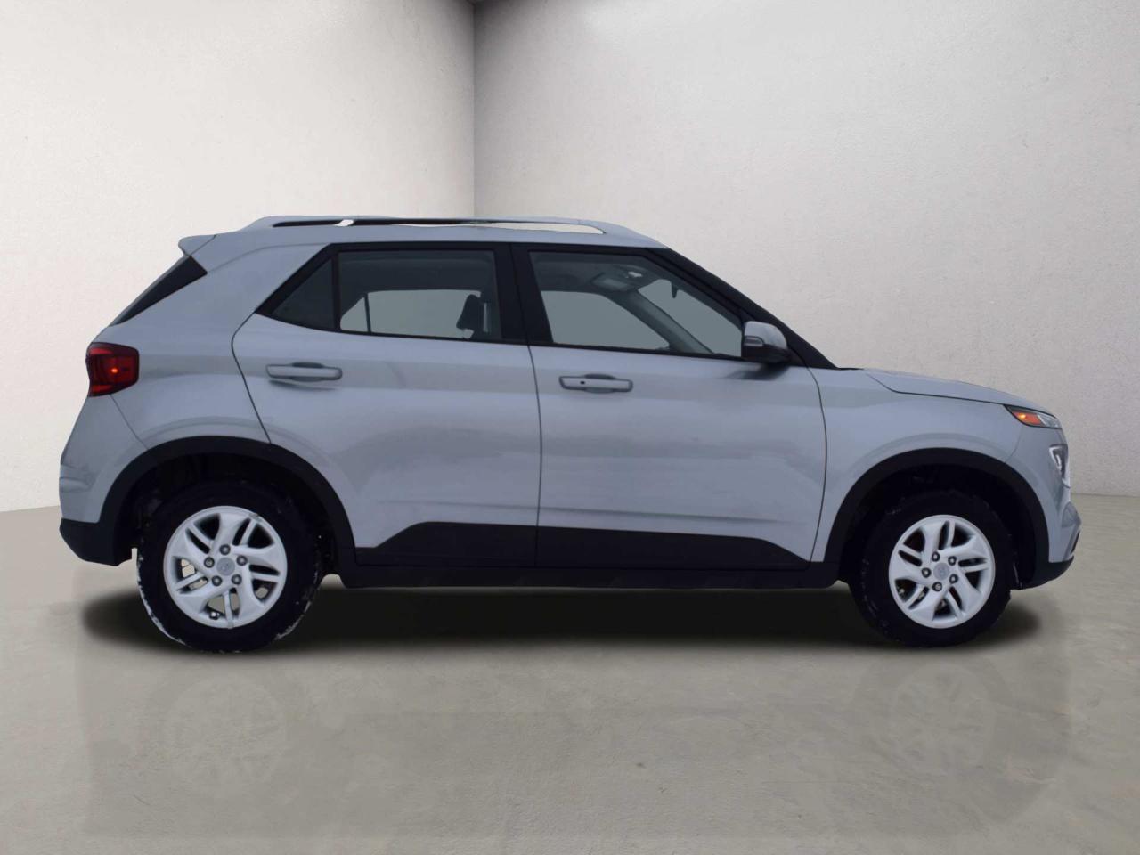 2022 Hyundai Venue Preferred Back Up Camera Photo