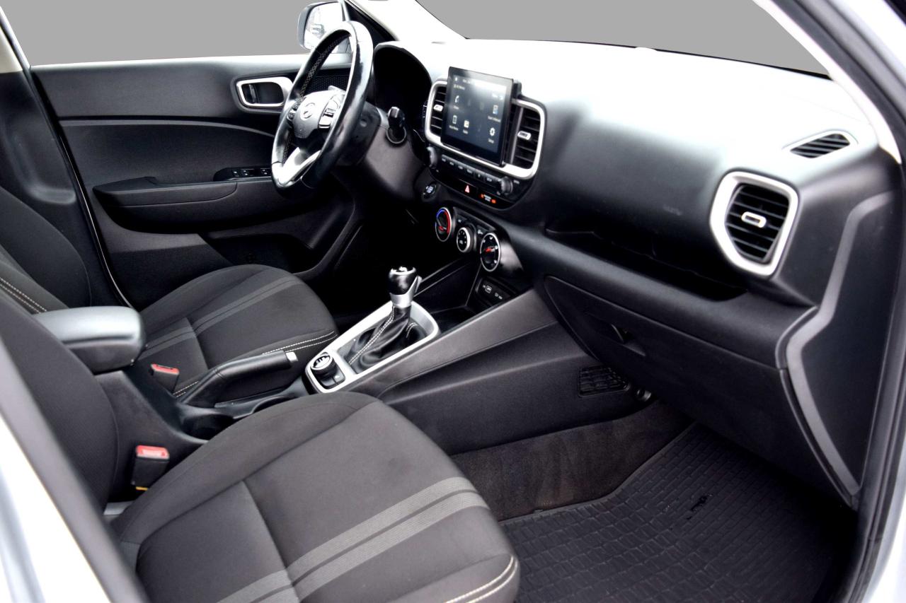 2022 Hyundai Venue Preferred Back Up Camera Photo