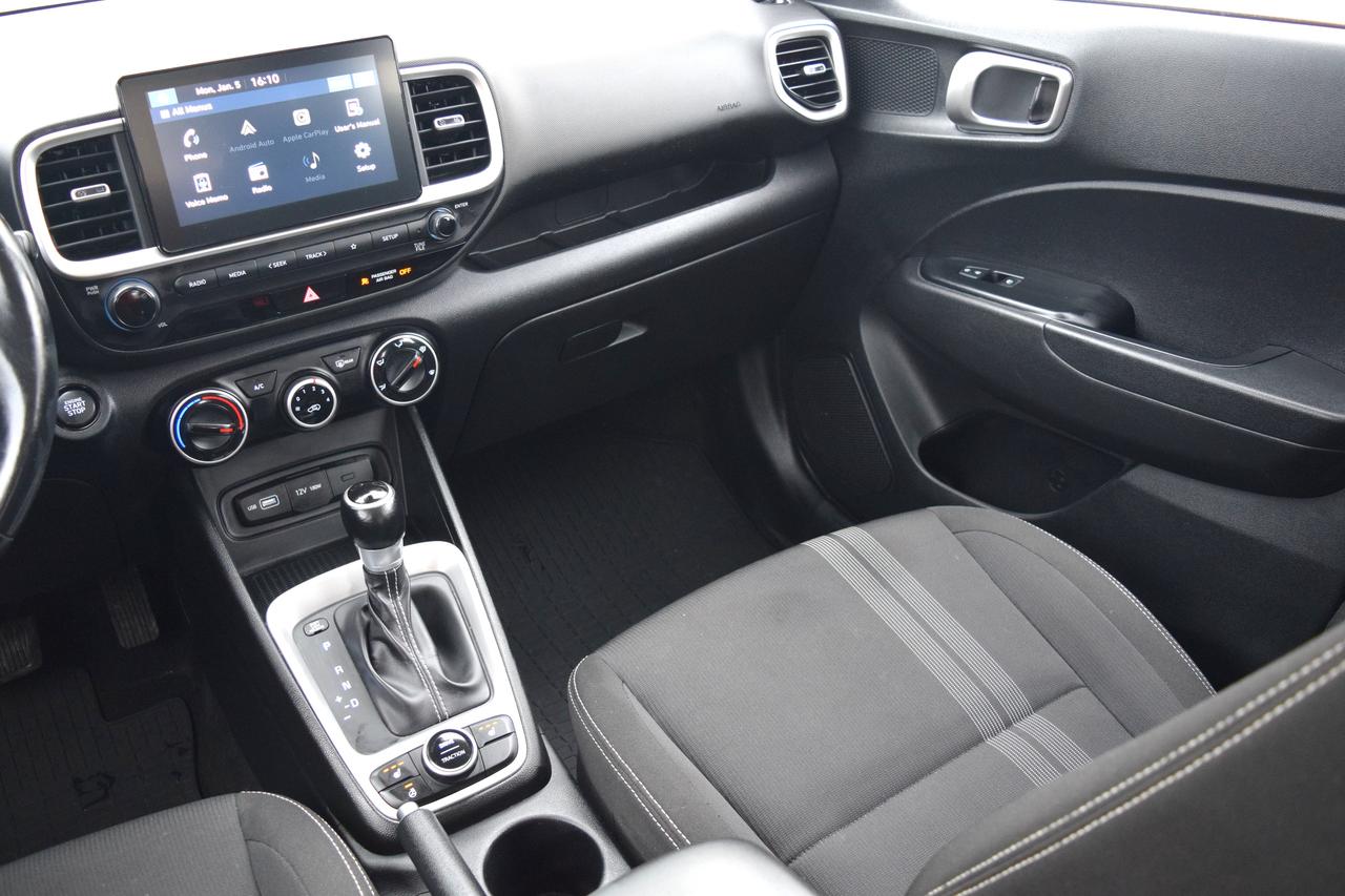 2022 Hyundai Venue Preferred Back Up Camera Photo