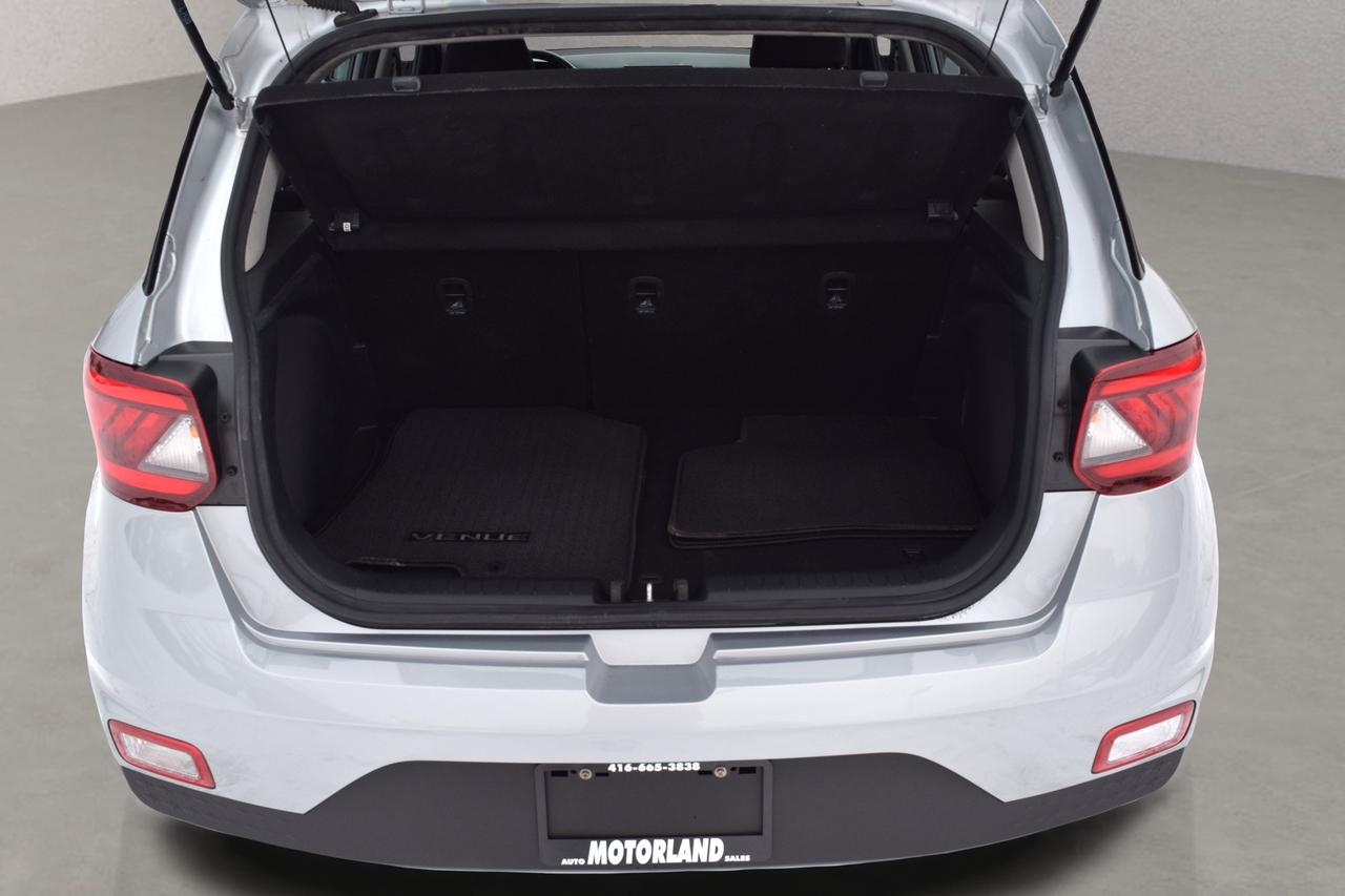 2022 Hyundai Venue Preferred Back Up Camera Photo