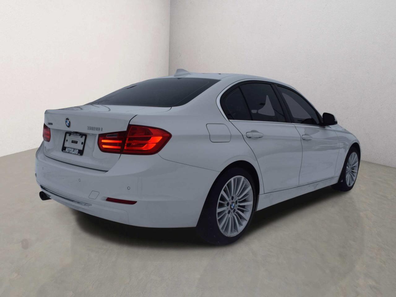 2014 BMW 3 Series 328i xDrive Photo