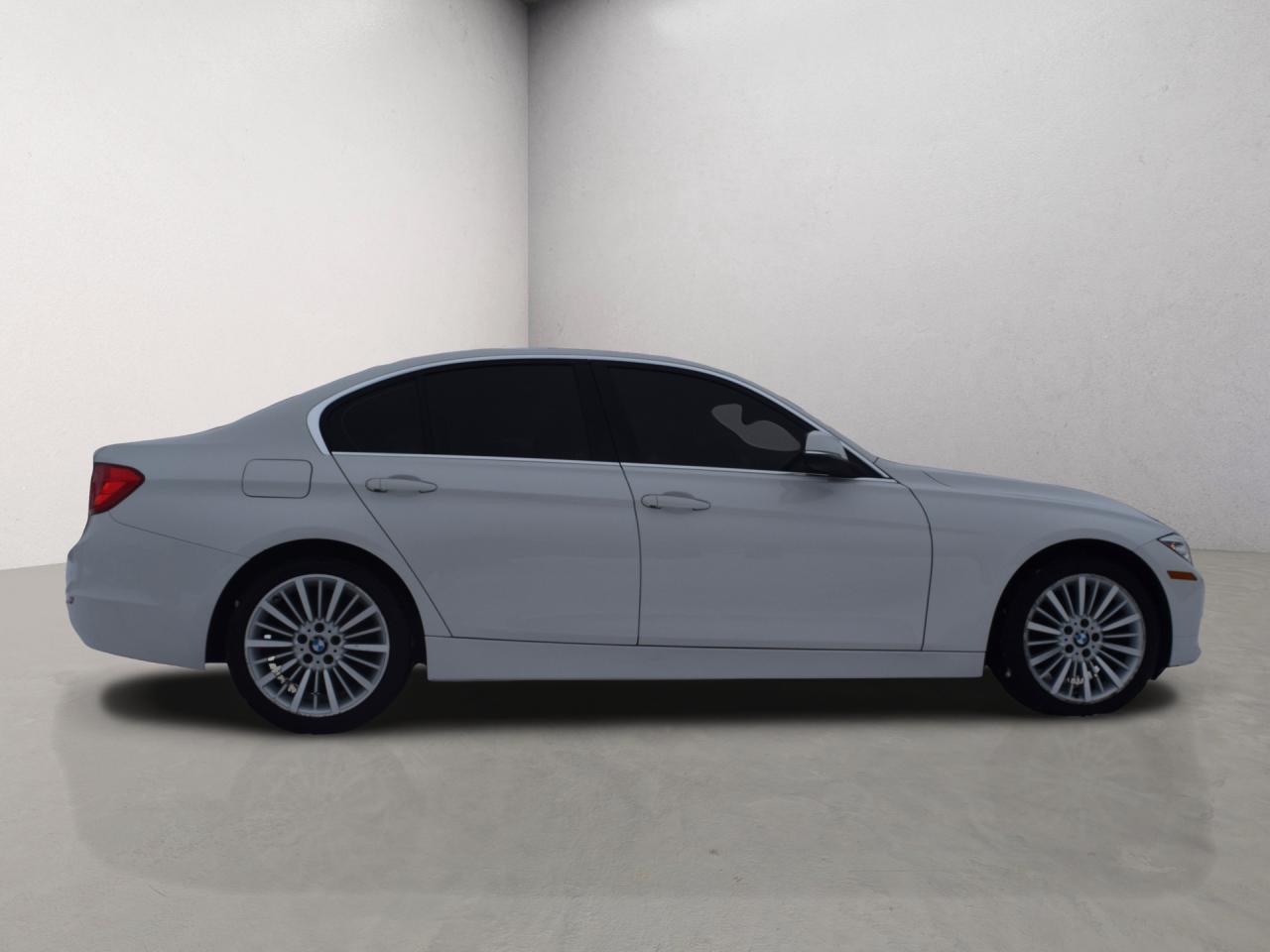 2014 BMW 3 Series 328i xDrive Photo3