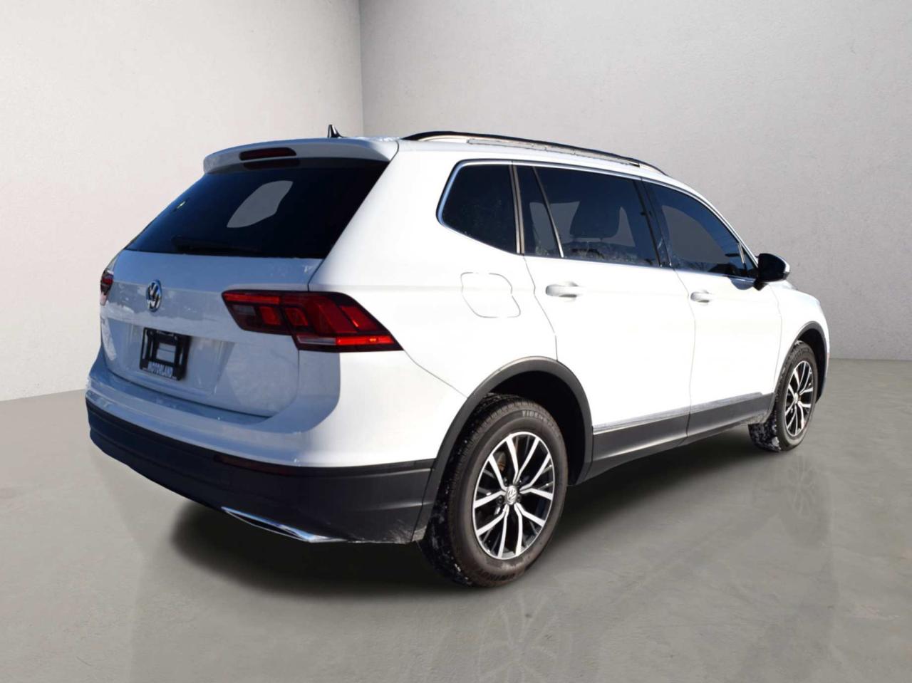 2019 Volkswagen Tiguan Comfortline Leather Panoramic Sunroof Photo3