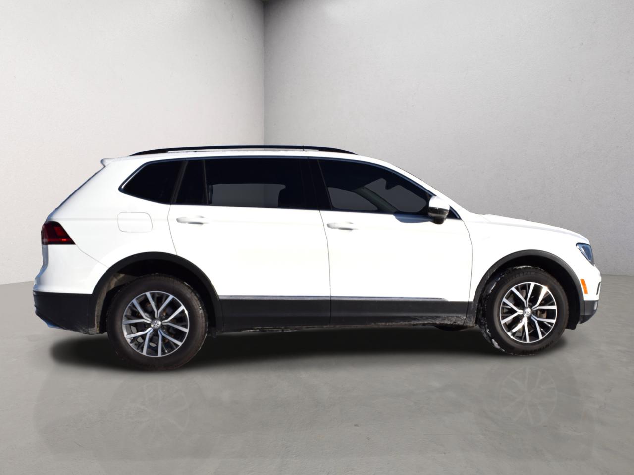 2019 Volkswagen Tiguan Comfortline Leather Panoramic Sunroof Photo4