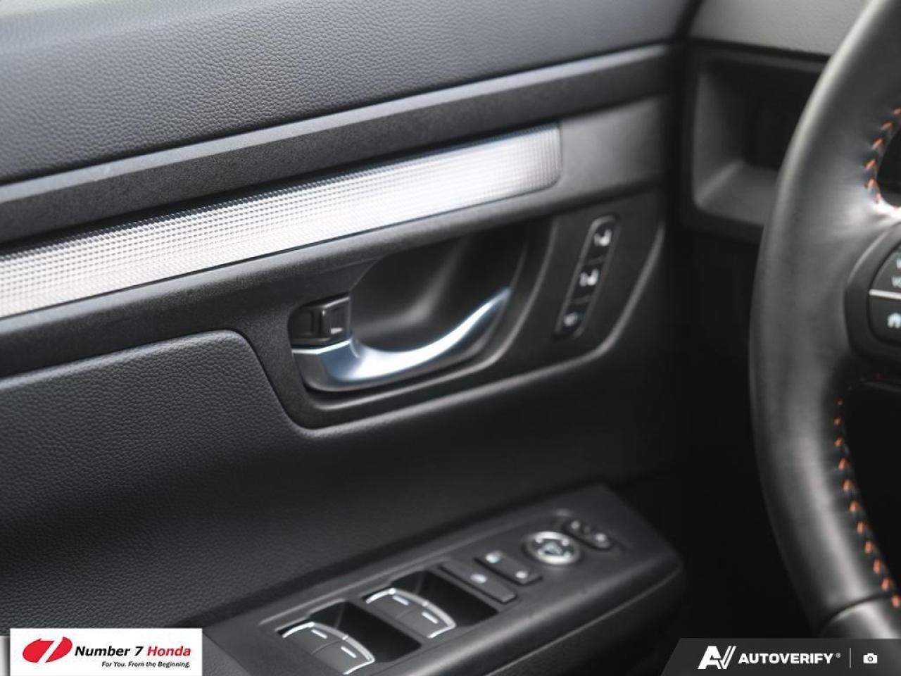 2025 Honda CR-V Hybrid EXL *NO REPORTED ACCIDENTS*ONE OWNER Photo