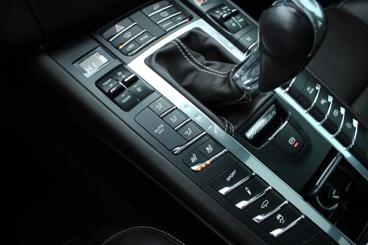 2018 Porsche Macan Turbo   No Accident   Loaded   Safety Certified Photo