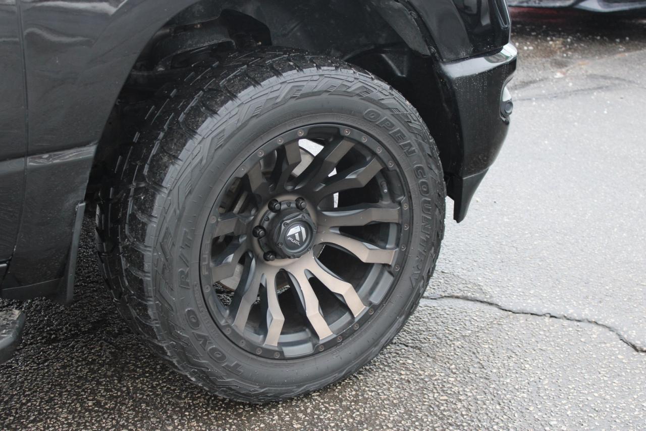 2019 RAM 1500 Sport Crew Cab 4WD Moonroof Photo