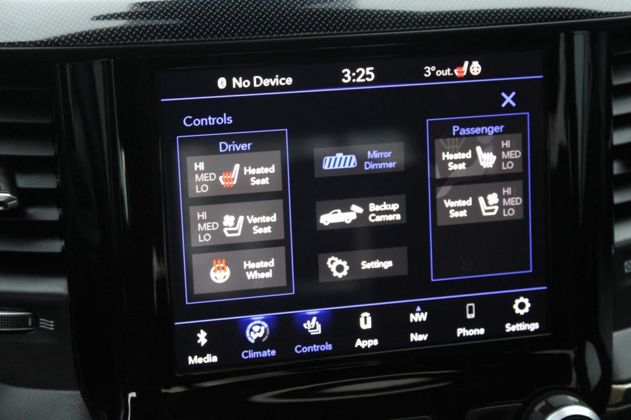 2019 RAM 1500 Sport Crew Cab 4WD Moonroof Photo