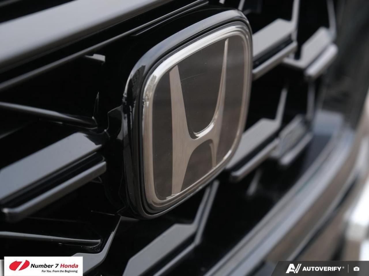 2023 Honda CR-V Hybrid Touring *NO REPORTED ACCIDENTS*ONE OWNER Photo