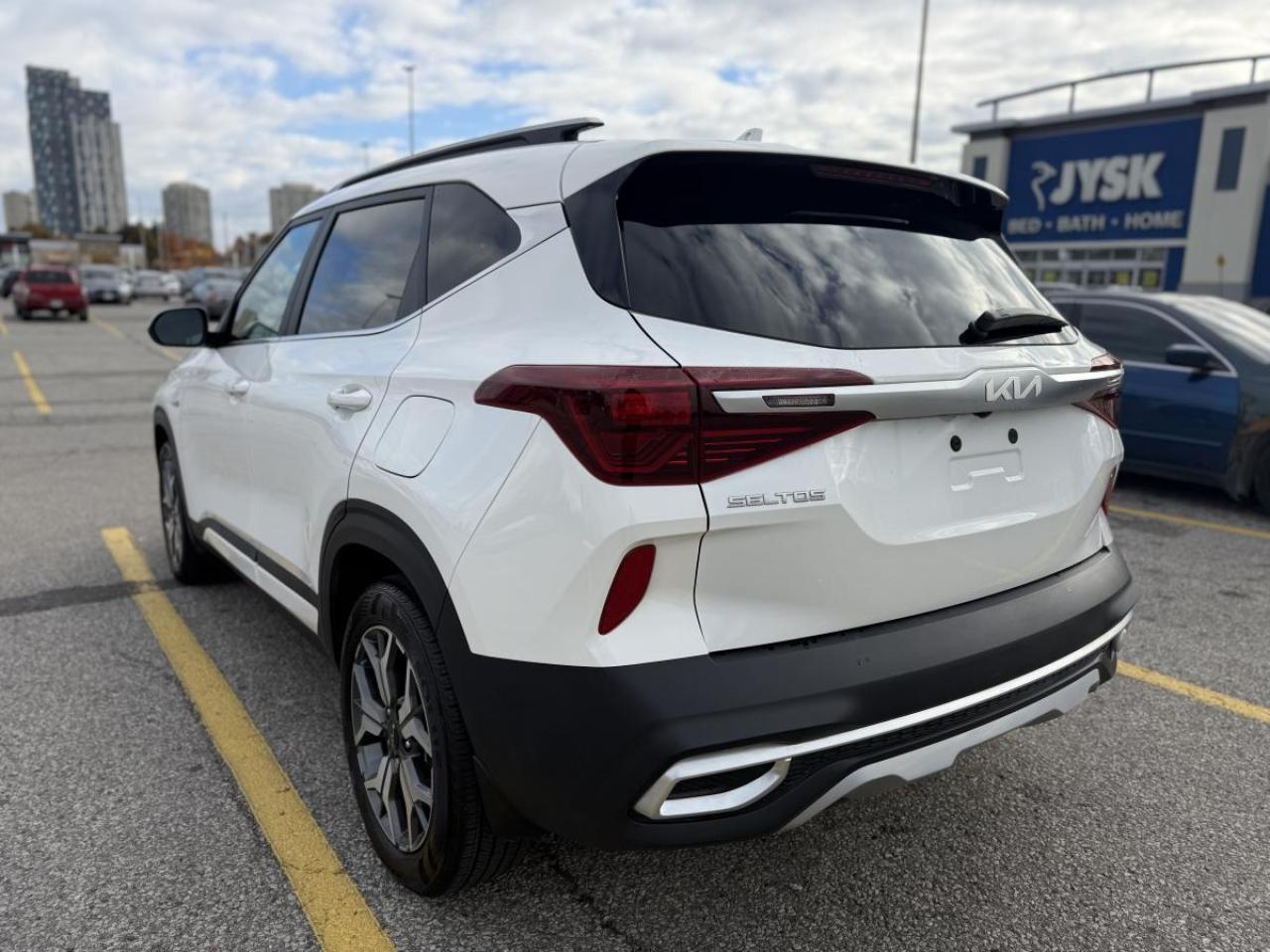 2024 Kia Seltos AWD Photo