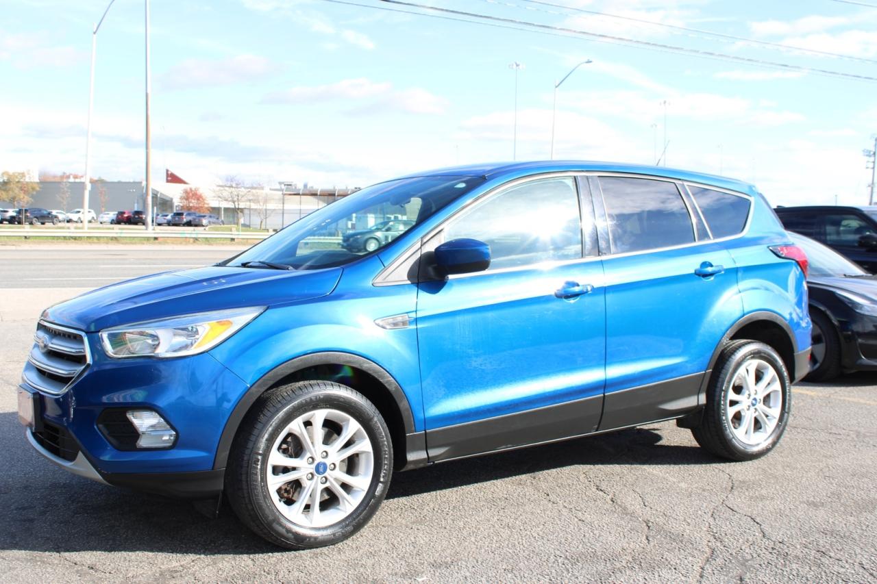 2019 Ford Escape SE 4WD   NO ACCIDENT   CLEAN CARFAX Photo2