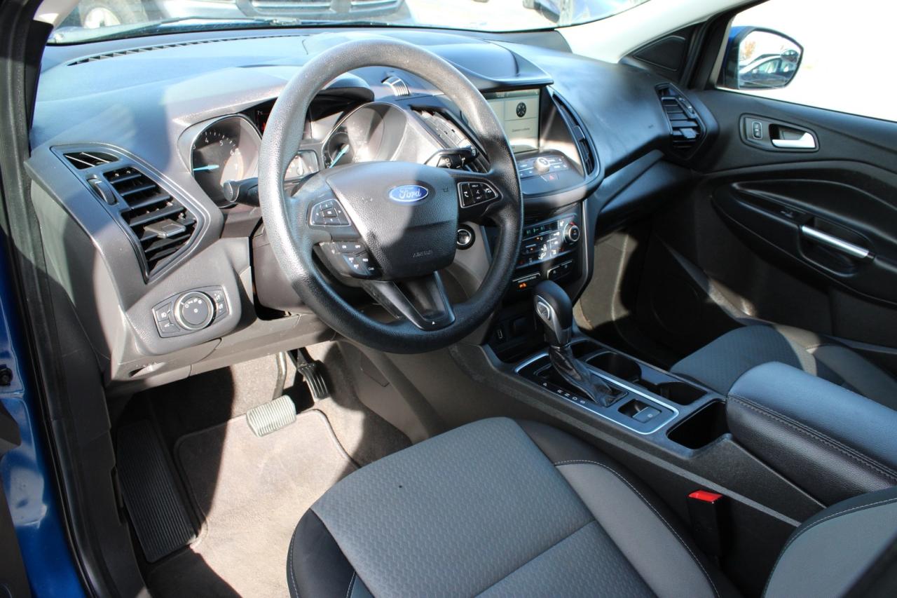 2019 Ford Escape SE 4WD   NO ACCIDENT   CLEAN CARFAX Photo