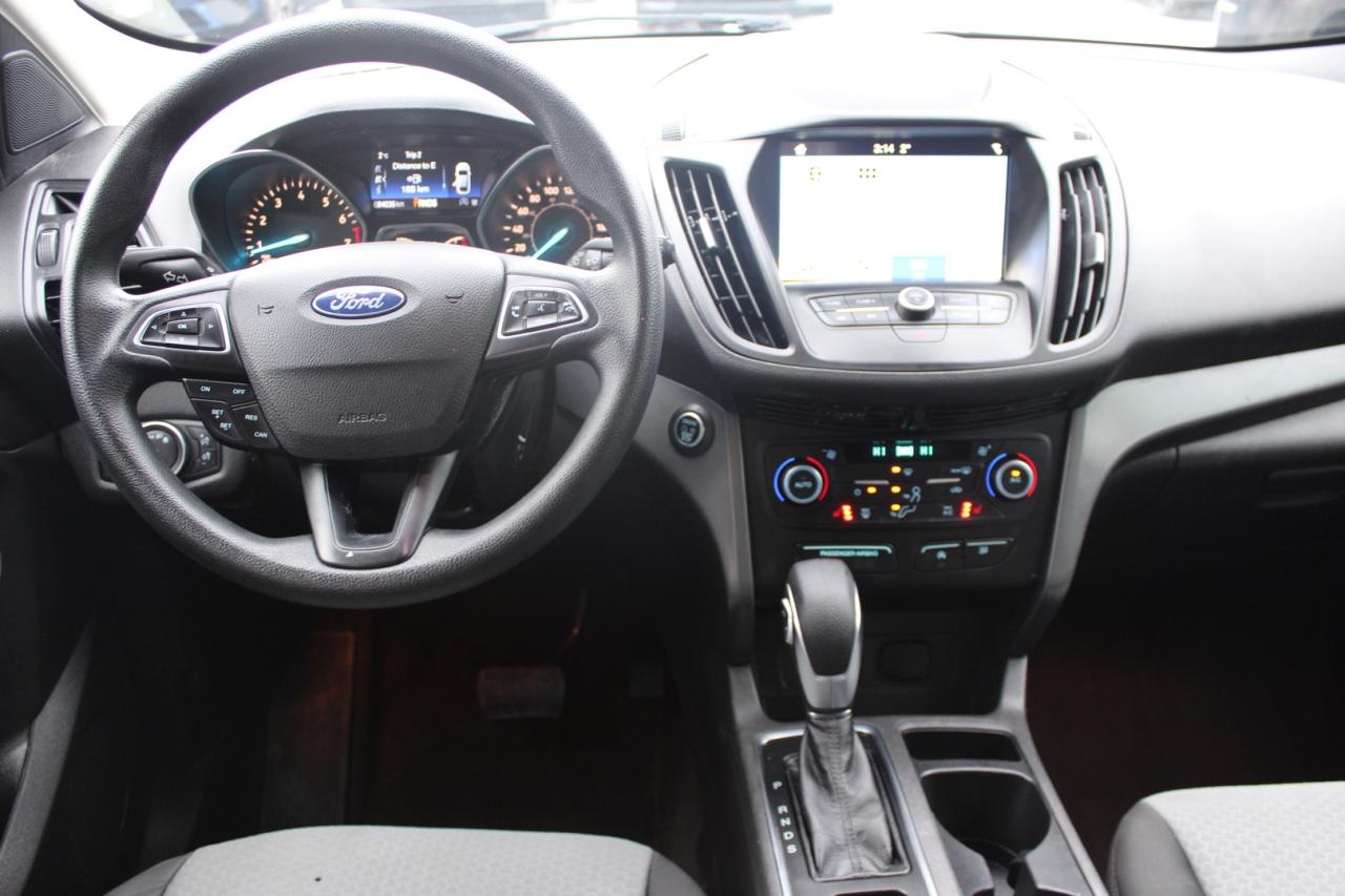 2019 Ford Escape SE 4WD   NO ACCIDENT   CLEAN CARFAX Photo