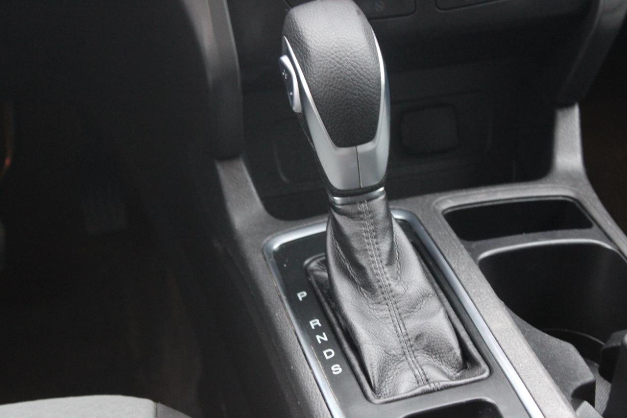 2019 Ford Escape SE 4WD   NO ACCIDENT   CLEAN CARFAX Photo