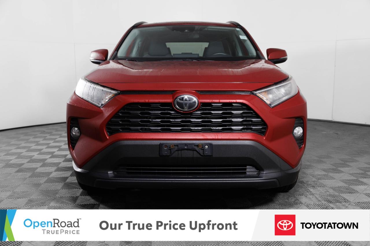 2020 Toyota RAV4 XLE! ACCIDENT FREE! ELIGIBLE FOR OPEN ROAD LEASING Photo