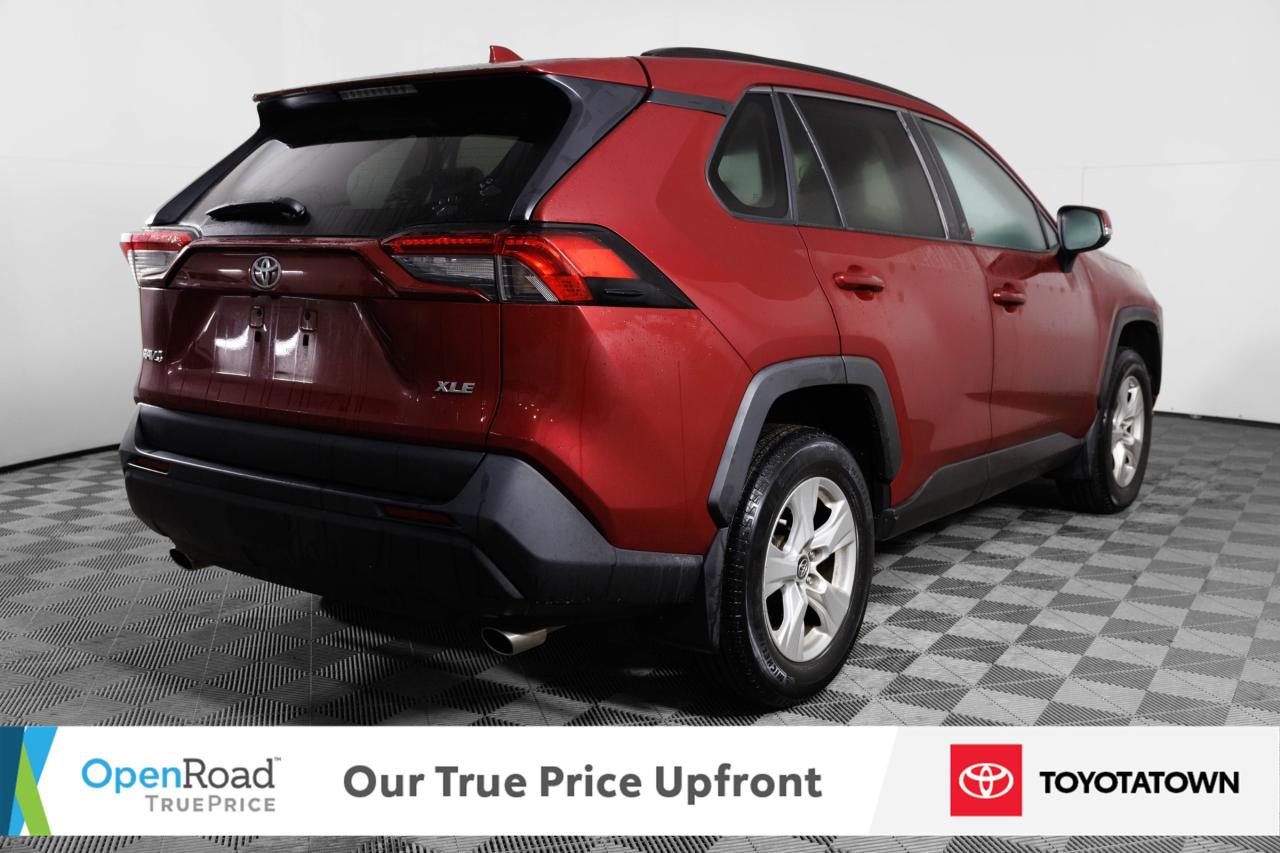 2020 Toyota RAV4 XLE! ACCIDENT FREE! ELIGIBLE FOR OPEN ROAD LEASING Photo