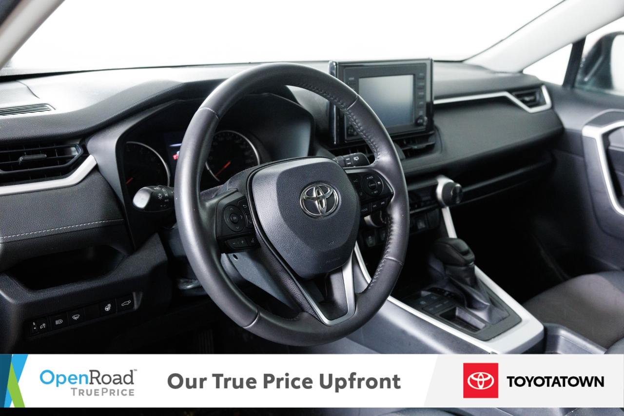 2020 Toyota RAV4 XLE! ACCIDENT FREE! ELIGIBLE FOR OPEN ROAD LEASING Photo
