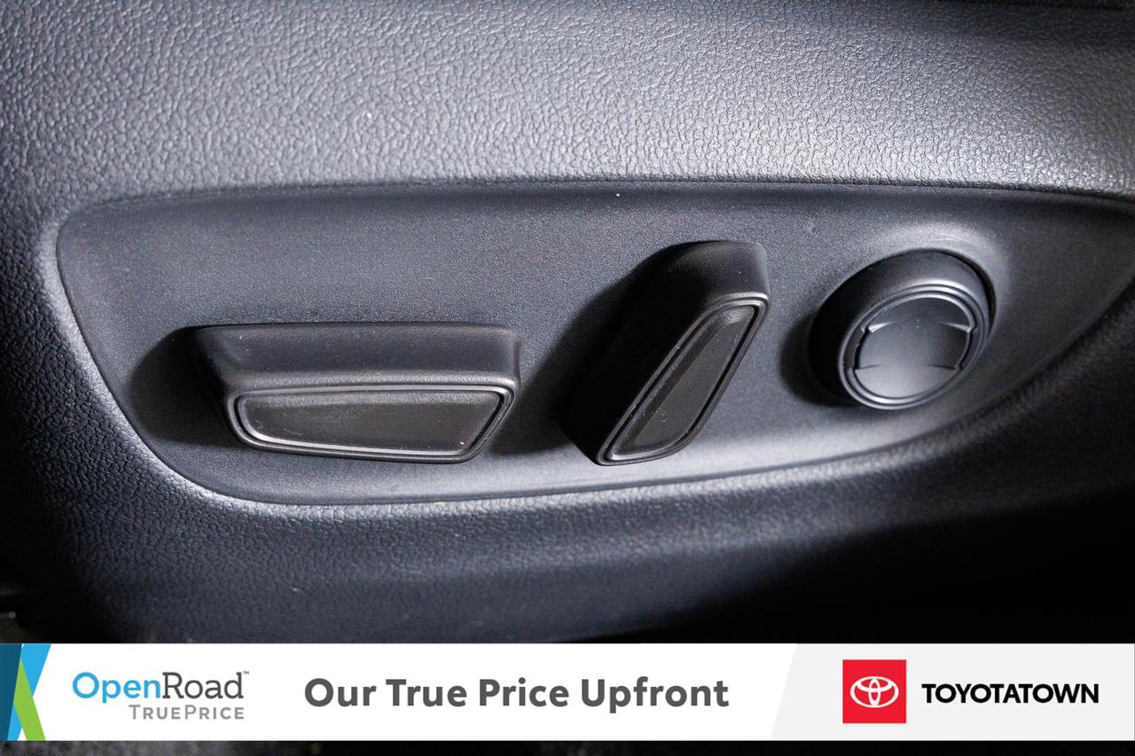 2020 Toyota RAV4 XLE! ACCIDENT FREE! ELIGIBLE FOR OPEN ROAD LEASING Photo