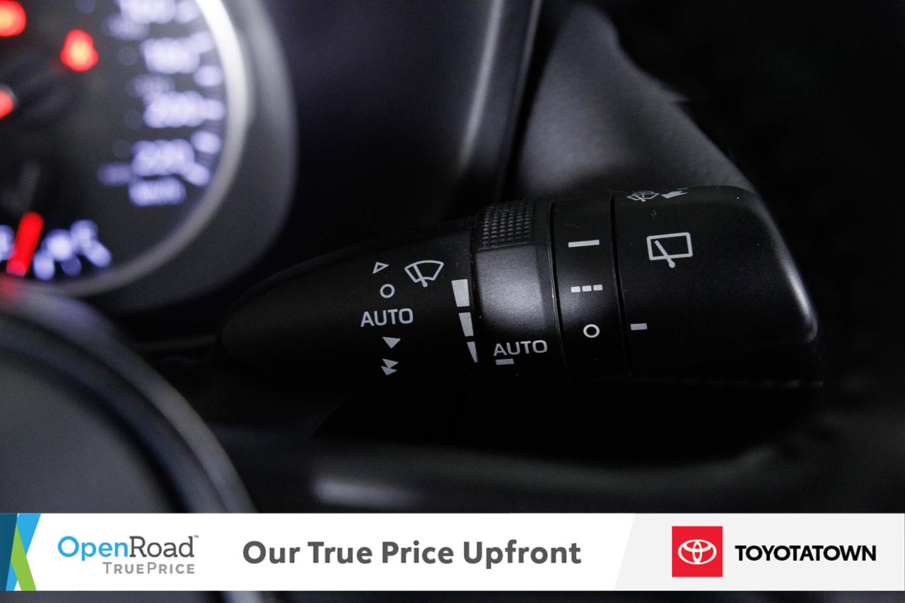 2020 Toyota RAV4 XLE! ACCIDENT FREE! ELIGIBLE FOR OPEN ROAD LEASING Photo