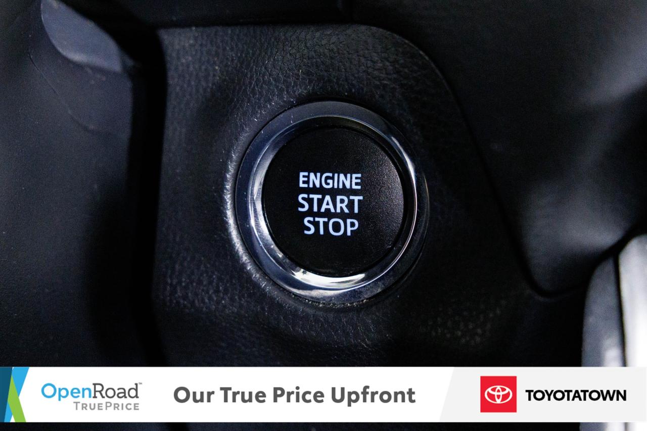 2020 Toyota RAV4 XLE! ACCIDENT FREE! ELIGIBLE FOR OPEN ROAD LEASING Photo