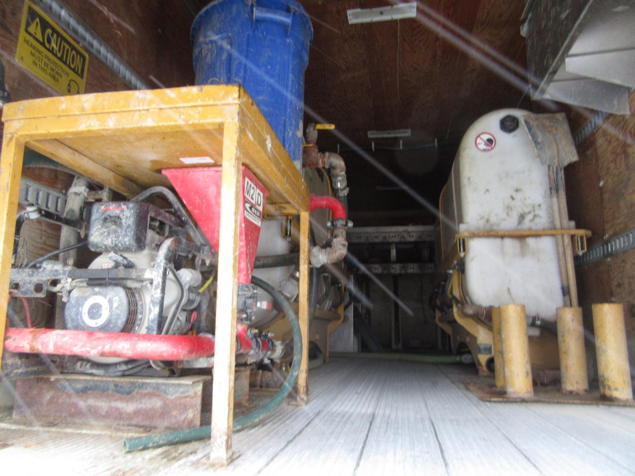 2018 International 4400 DIESEL TANDEM AXLE 26FT INSULATED MUD TRUCK Photo