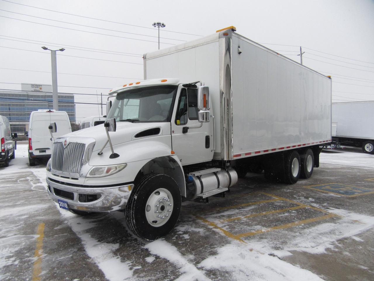 2018 International 4400 DIESEL TANDEM AXLE 26FT INSULATED MUD TRUCK Photo