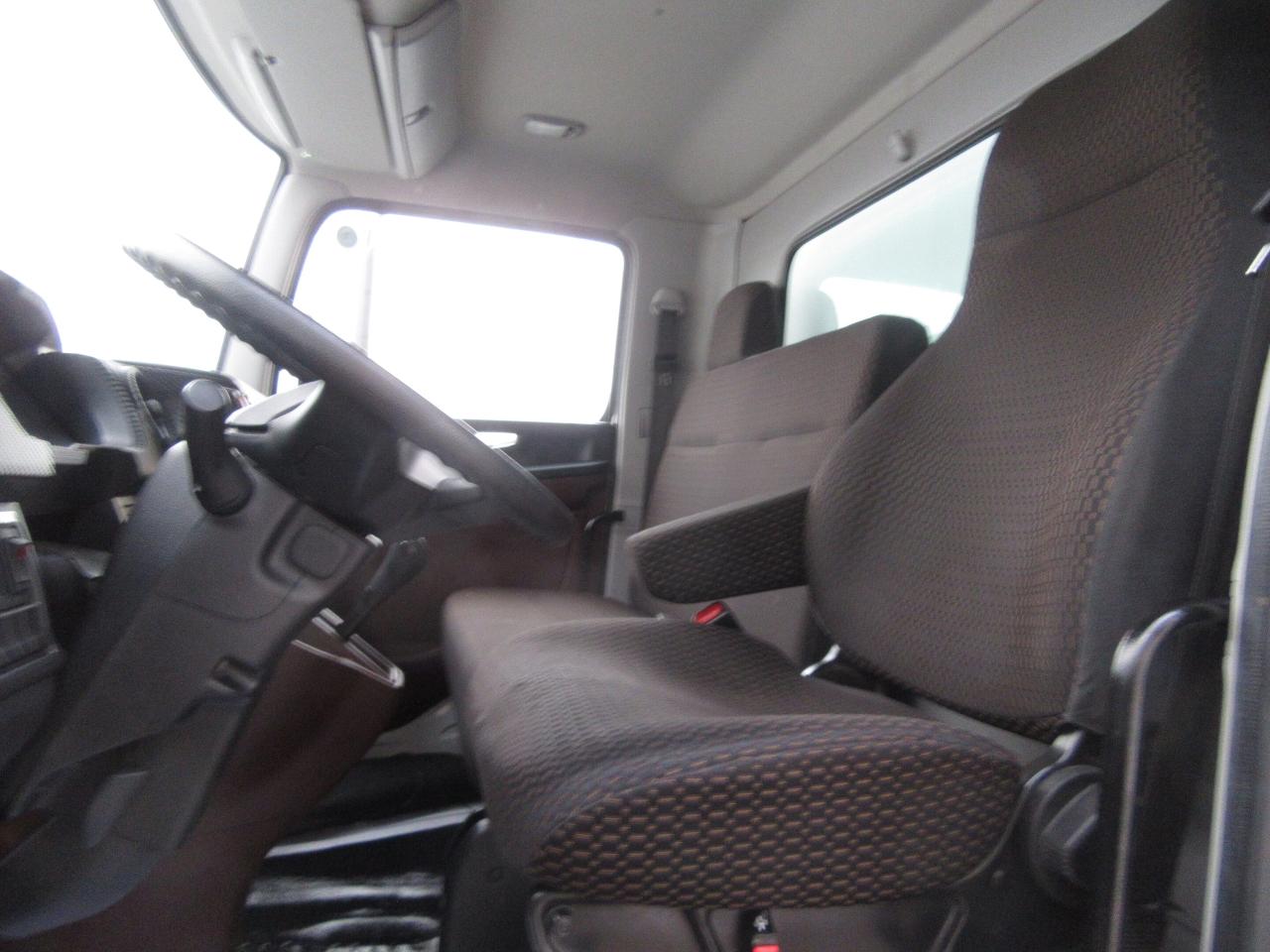 2023 Hino L7 WITH 26FT BOX LARGE ALUMINUM POWER LIFTGATE & RAMP Photo