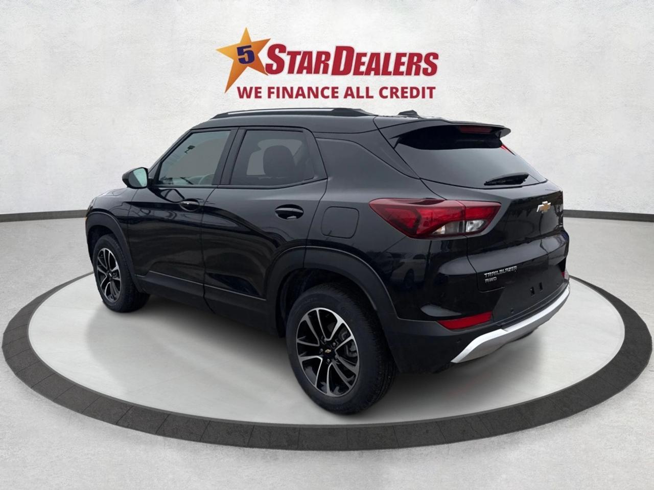 2024 Chevrolet TrailBlazer AWD  REMOTE START LOADED WE FINANCE ALL CREDT Photo4
