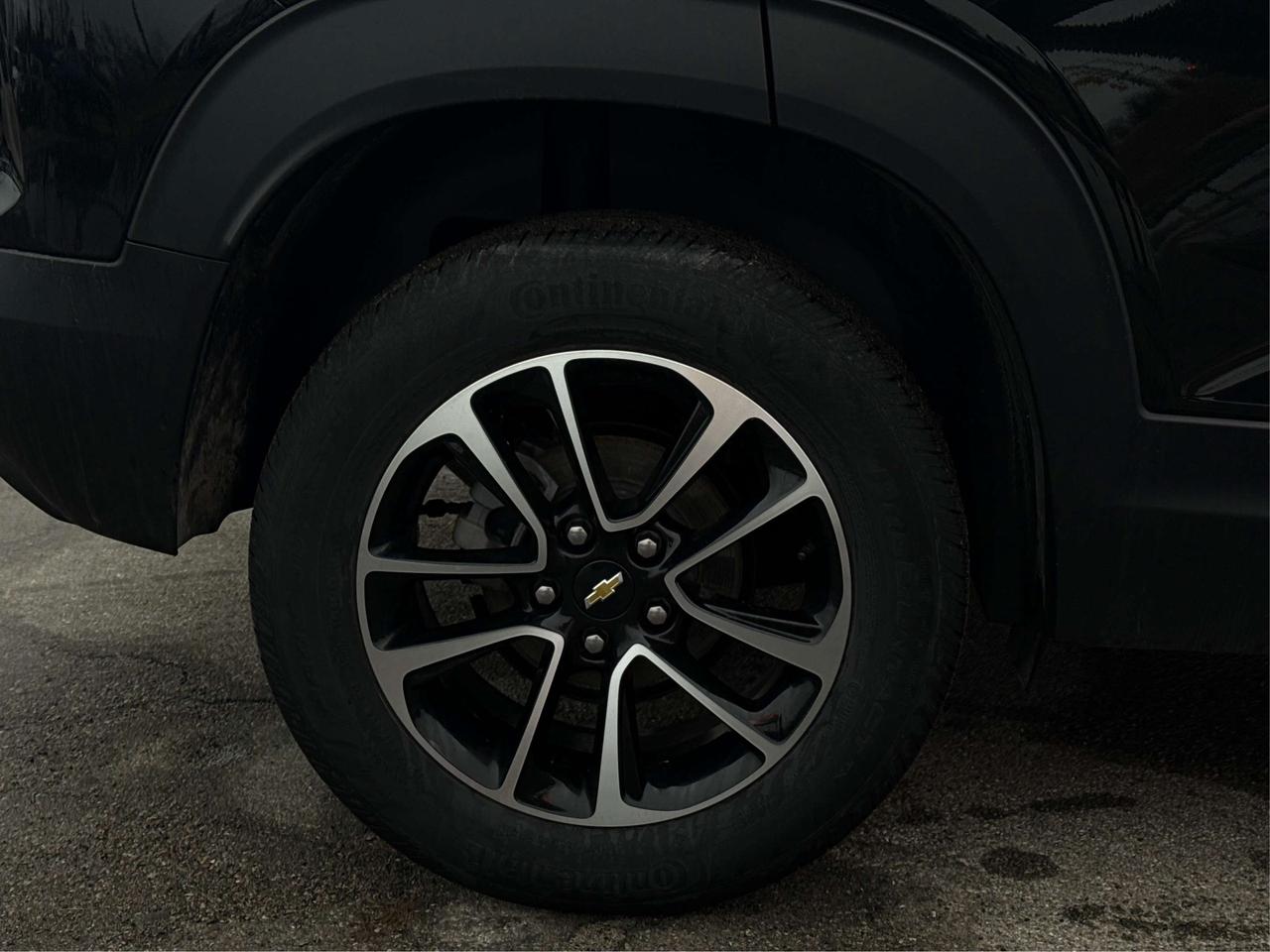 2024 Chevrolet TrailBlazer AWD  REMOTE START LOADED WE FINANCE ALL CREDT Photo