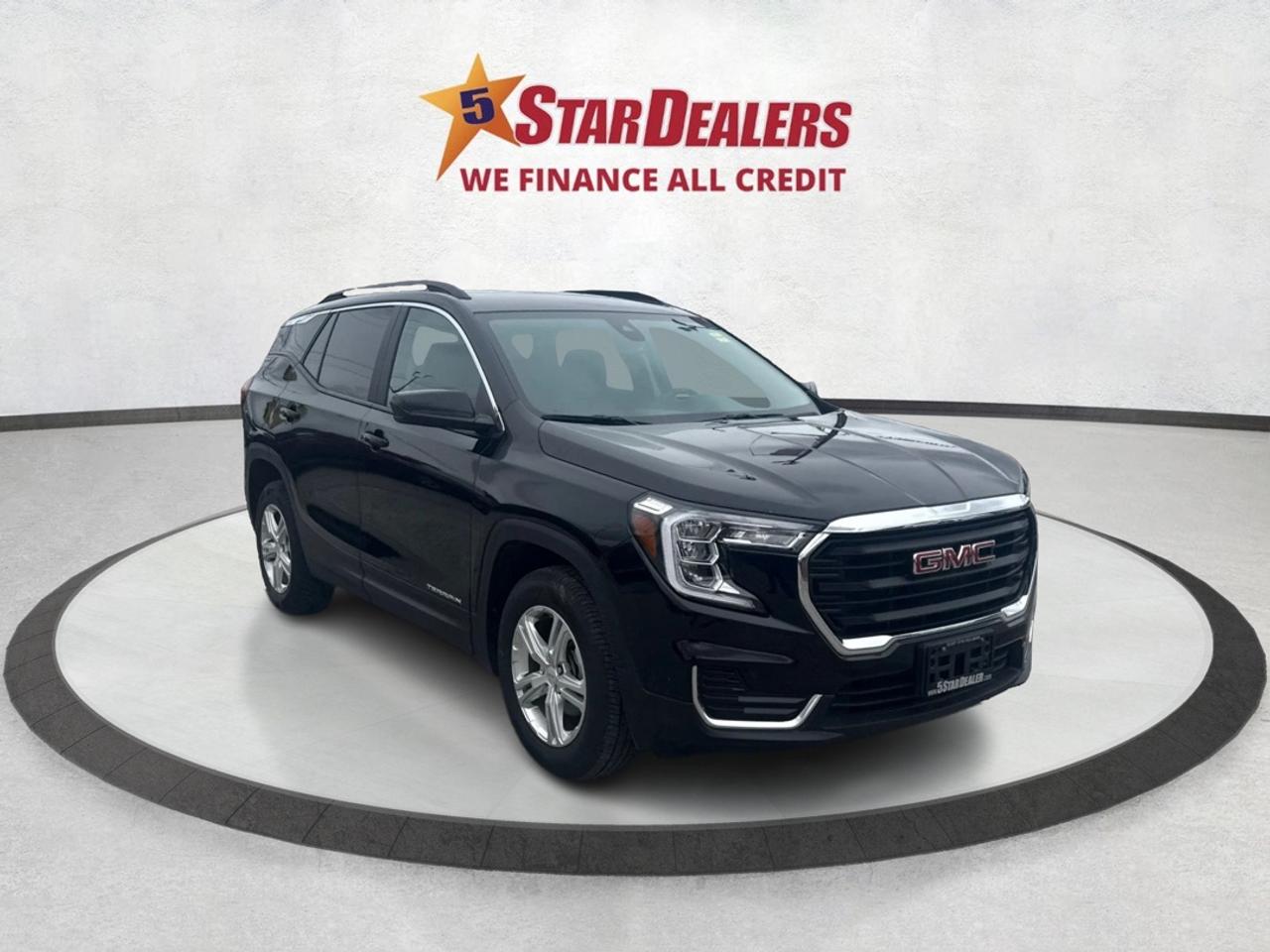 2024 GMC Terrain AWD HEATED SEATS REMOTE START WE FINANCE ALL CREDT Photo