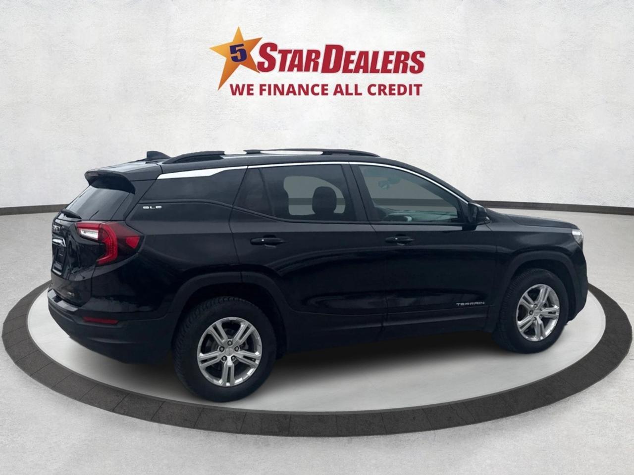 2024 GMC Terrain AWD HEATED SEATS REMOTE START WE FINANCE ALL CREDT Photo