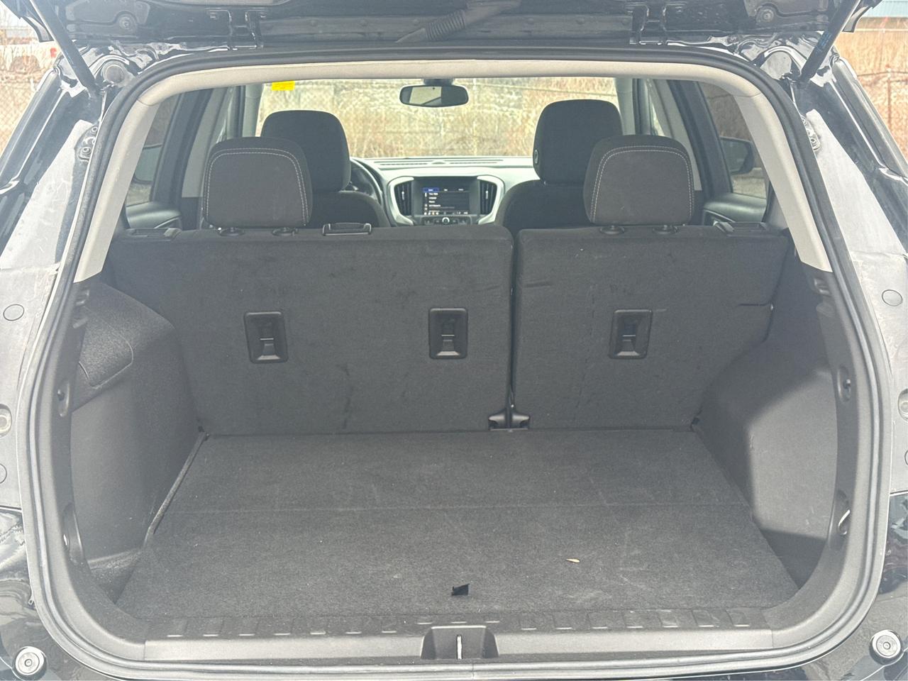 2024 GMC Terrain AWD HEATED SEATS REMOTE START WE FINANCE ALL CREDT Photo