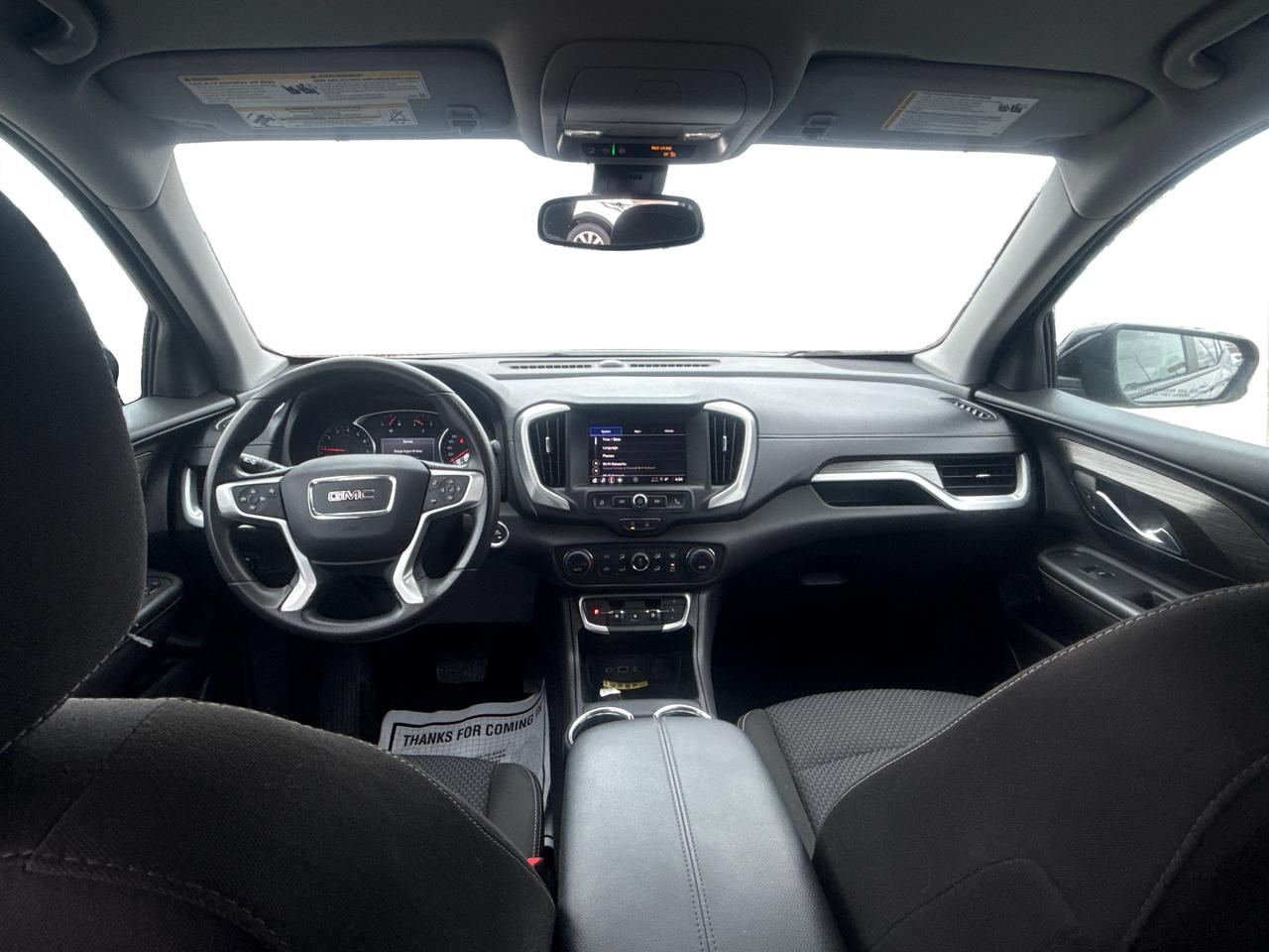 2024 GMC Terrain AWD HEATED SEATS REMOTE START WE FINANCE ALL CREDT Photo