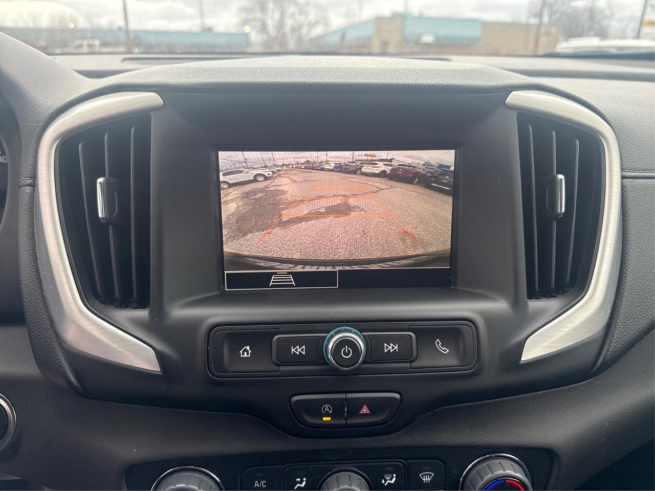 2024 GMC Terrain AWD HEATED SEATS REMOTE START WE FINANCE ALL CREDT Photo