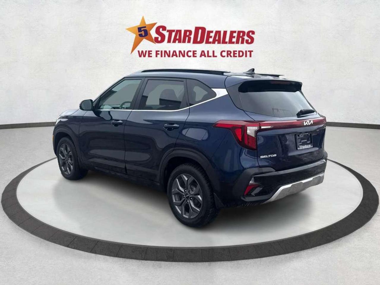 2024 Kia Seltos AWD SUNROOF HEATED SEATS! WE FINANCE ALL CREDIT Photo4