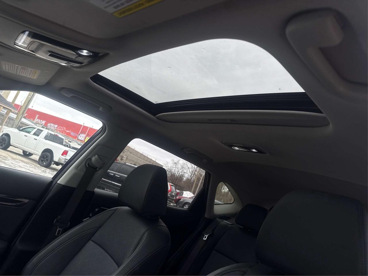 2024 Kia Seltos AWD SUNROOF HEATED SEATS! WE FINANCE ALL CREDIT Photo