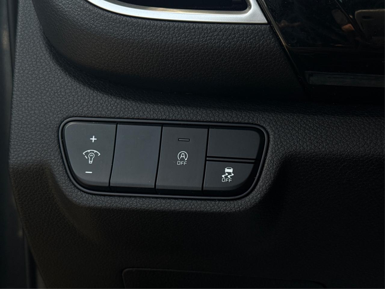 2024 Kia Seltos AWD SUNROOF HEATED SEATS! WE FINANCE ALL CREDIT Photo