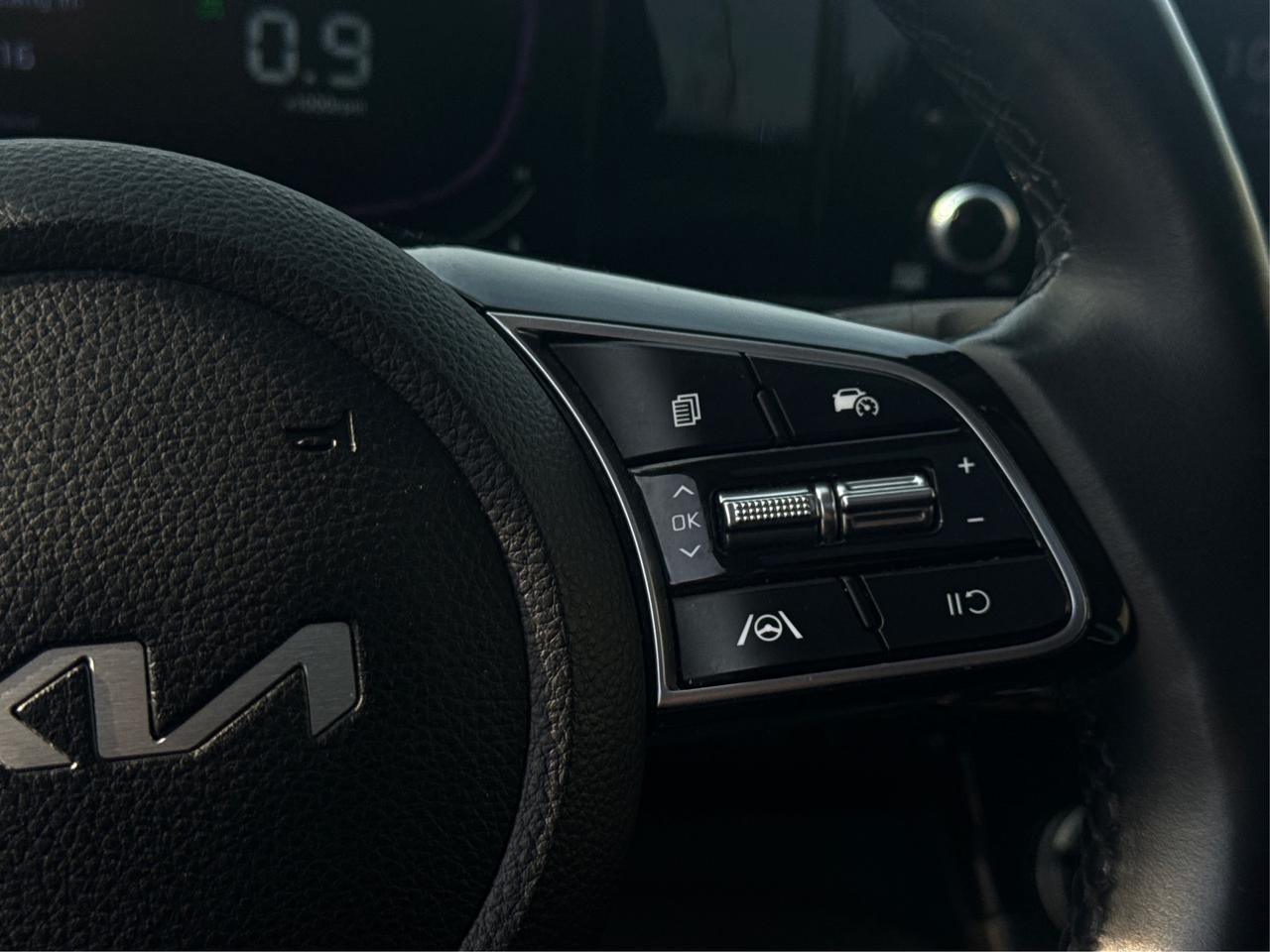 2024 Kia Seltos AWD SUNROOF HEATED SEATS! WE FINANCE ALL CREDIT Photo