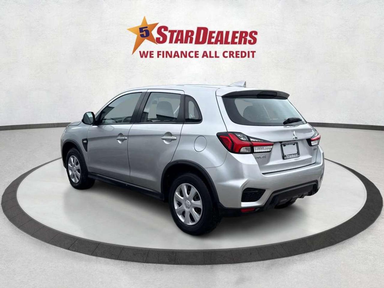 2024 Mitsubishi RVR ES AWD HEATED SEATS LOADED WE FINANCE ALL CREDIT Photo4