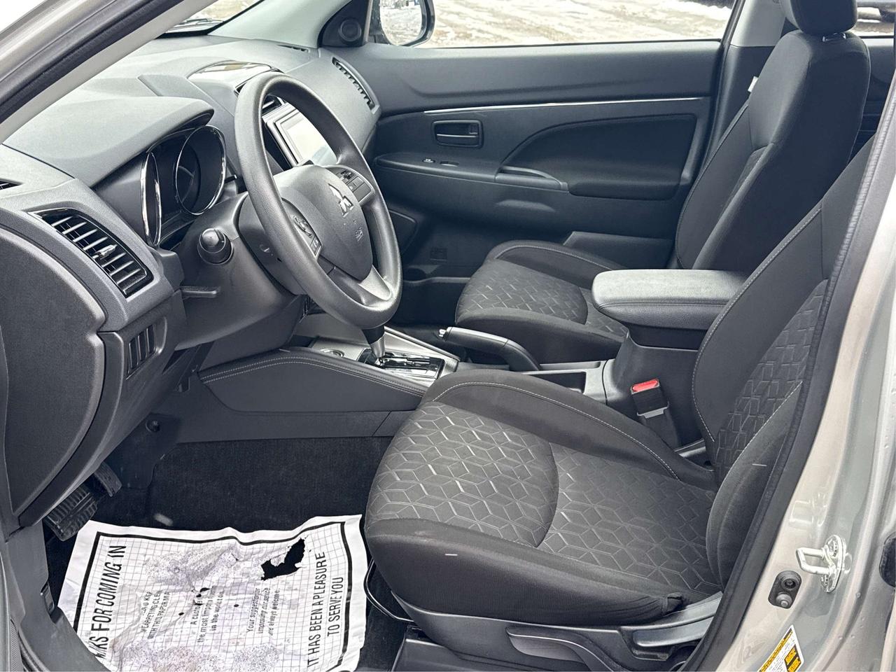 2024 Mitsubishi RVR ES AWD HEATED SEATS LOADED WE FINANCE ALL CREDIT Photo