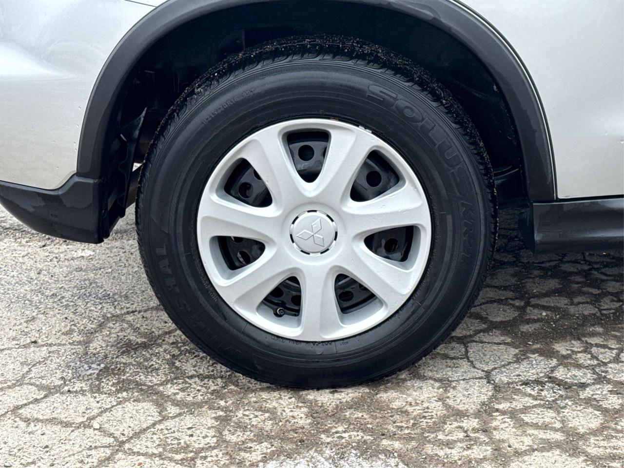 2024 Mitsubishi RVR ES AWD HEATED SEATS LOADED WE FINANCE ALL CREDIT Photo