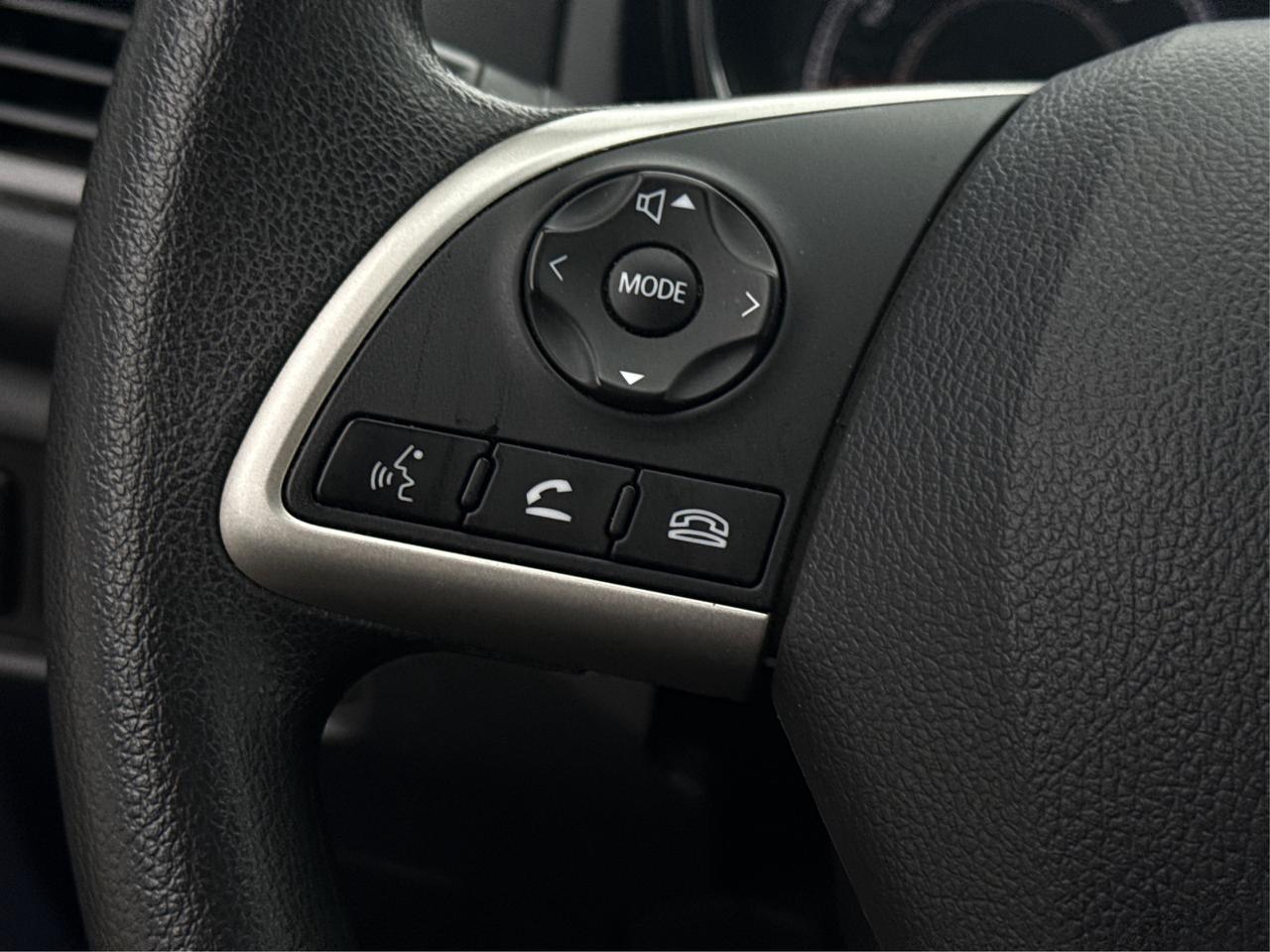 2024 Mitsubishi RVR AWD HEATED SEATS MINT WE FINANCE ALL CREDIT! Photo