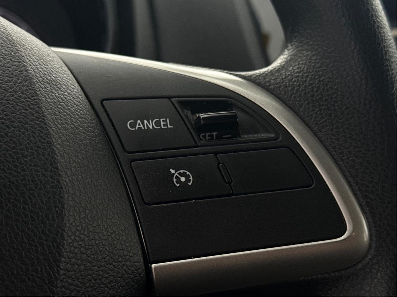 2024 Mitsubishi RVR AWD HEATED SEATS MINT WE FINANCE ALL CREDIT! Photo