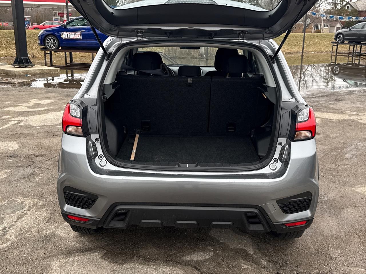 2024 Mitsubishi RVR ES AWD HEATED SEATS LOADED WE FINANCE ALL CREDIT Photo