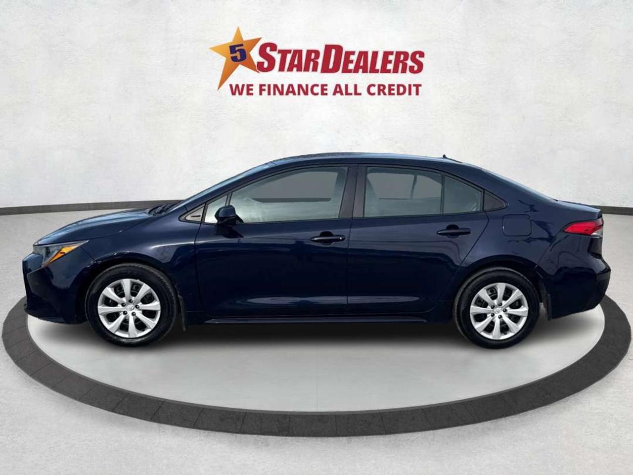2024 Toyota Corolla LE CLEAN LOW KM MUST SEE WE FINANCE ALL CREDIT! Photo