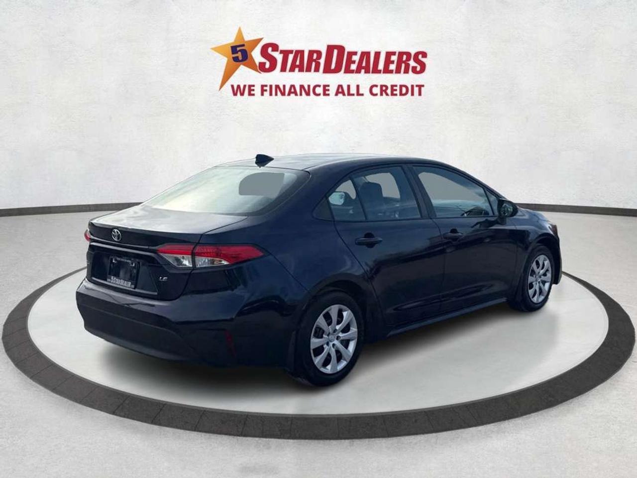 2024 Toyota Corolla LE CLEAN LOW KM MUST SEE WE FINANCE ALL CREDIT! Photo